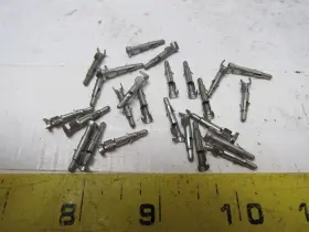 350547-1 AMP Mate Lock Pin