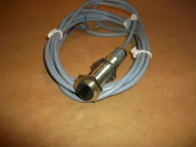 18M-WS-7PB BALLUFF Photoelectric Sensor Bos Sensing Distance #2