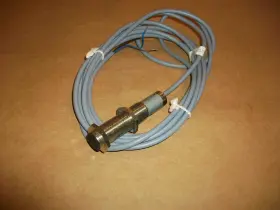 18M-WS-7PB BALLUFF Photoelectric Sensor Bos Sensing Distance