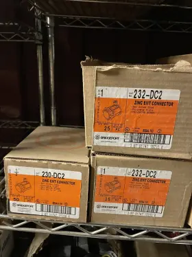 232-DC2 BRIDGEPORT Zinc Emt Connectors Box
