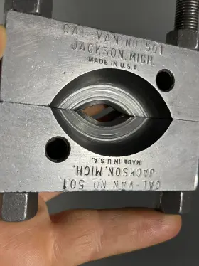 047084005019 CALVAN Puller Bearing Separator #3