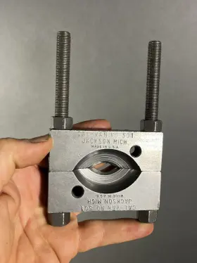 047084005019 CALVAN Puller Bearing Separator