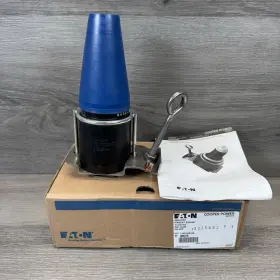 ISB225 COOPER Eaton Insulated Standoff Bushing
