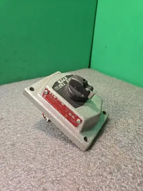 EFSC21273 CROUSE HINDS Efsc Hazardous Switch