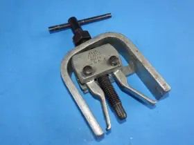 8070 CTA Bearing Puller #2