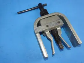 8070 CTA Bearing Puller #3