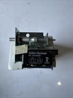 10316H828 CUTLER HAMMER Door Interlock Switch
