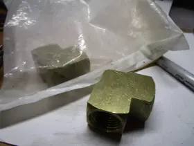 3500X8-BG DANFOSS Female Npt Elbow