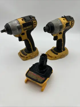 DCF826KLI DEWALT Drive Impact Battery Charger Adapter