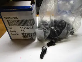 1123201 FASTENAL Hex Astm Oxide Socket Cap Screw