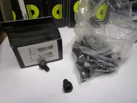 1139548 FASTENAL Hex Oxide Alloy Steel Socket Head Cap Screw