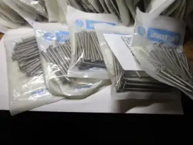 1172651 FASTENAL Phillips Flat Head Steel Screw