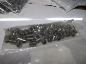 1173301 FASTENAL Hex Cup Point Steel Socket Set Screw