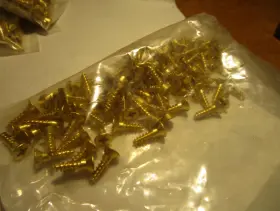 1175836 FASTENAL Flat Head Phillips Sharp Finish Wood Screw