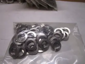 1178065 FASTENAL Steel Split Lock Washer