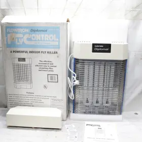 FC-7800C FLOWTRON Diplomat Insect Bug Zapper