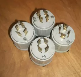 20A-250V-30 HART-LOCK Male Twist Plug #2