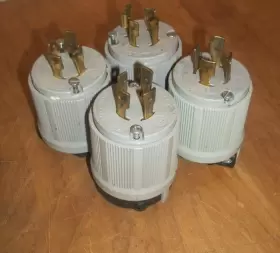 20A-250V-30 HART-LOCK Male Twist Plug