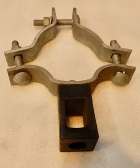 C2070144 HUBBELL Mast Wireholder Clamp Power #2