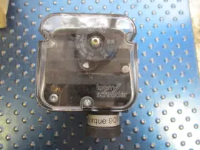 84447832 KROM SCHRODER Gas Druckwachter Pressure Switch Npt #2