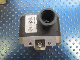 84447832 KROM SCHRODER Gas Druckwachter Pressure Switch Npt #3