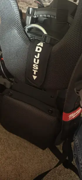 0895-20 MILWAUKEE TOOL Fuel Backpack Vacuum