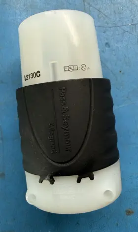 Pass & Seymour L2130-c And 30a 3ph 120/208v Turnlok Connector