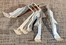 MIT4.28-9.5 SIMPSON STRONG-TIE Top Flange Ijoist Hanger