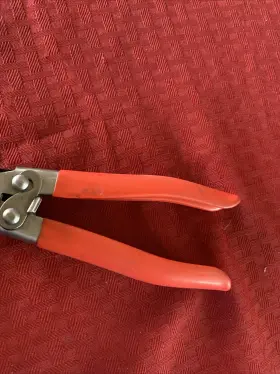 60724 TITAN Compound Diagonal Cutting Plier #3