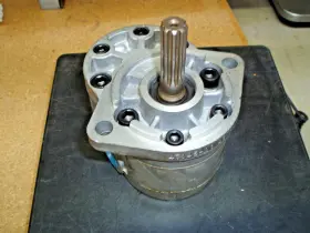 47145-11 WEBSTER Hydraulic Gear Pump
