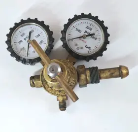 RHP400 WELDING Uniweld Nitrogen Regulator Pressure Inlet