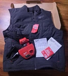 Milwaukee Men's Xl M12 12-volt Cordless Black Heated Vest W/ Battery & Charger. Fixed Price $150.00.