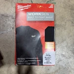 Milwaukee Men's Workskin X-large Black Lightweight Performance Long-sleeve. Fixed Price $26.70.
