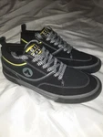 Mens Airwalk Freestyle Mid-top Sneakers Classic Skate Shoes 10.5 Black & Yellow. Fixed Price $32.99.