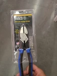 Klein Tools 9" Diagonal Cutting Pliers Heavyduty Journeyman Cutters J2000-59-sen. Fixed Price $38.50.