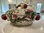 United Wilson Pomegranate Handle Box. Fixed Price $150.00.
